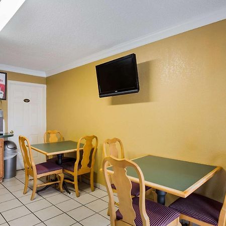 Econo Lodge Historic Area Williamsburg Esterno foto