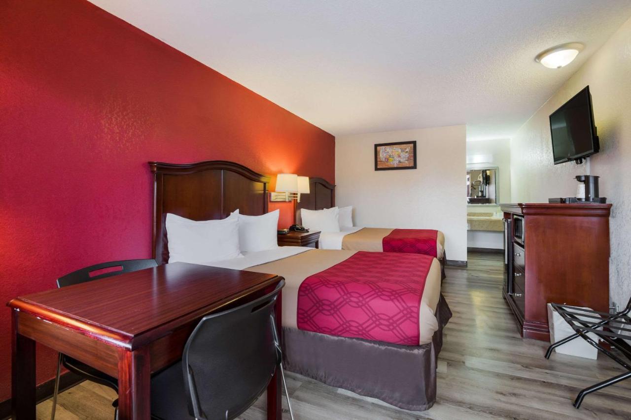 Econo Lodge Historic Area Williamsburg Esterno foto