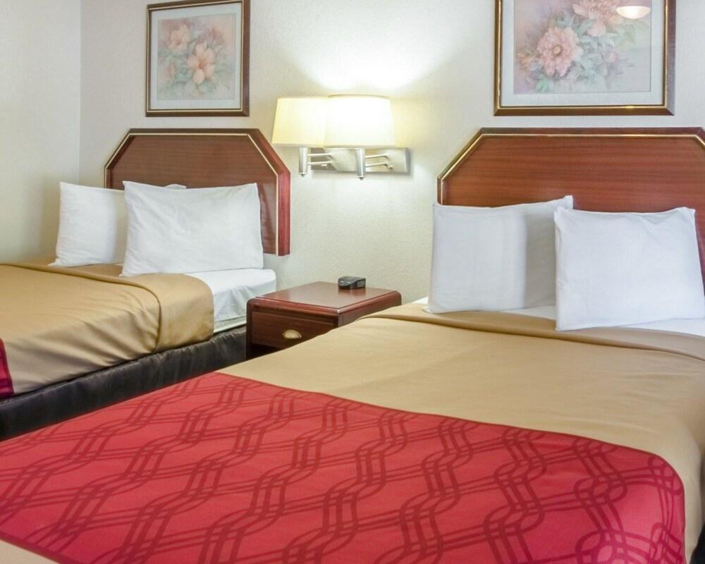 Econo Lodge Historic Area Williamsburg Esterno foto