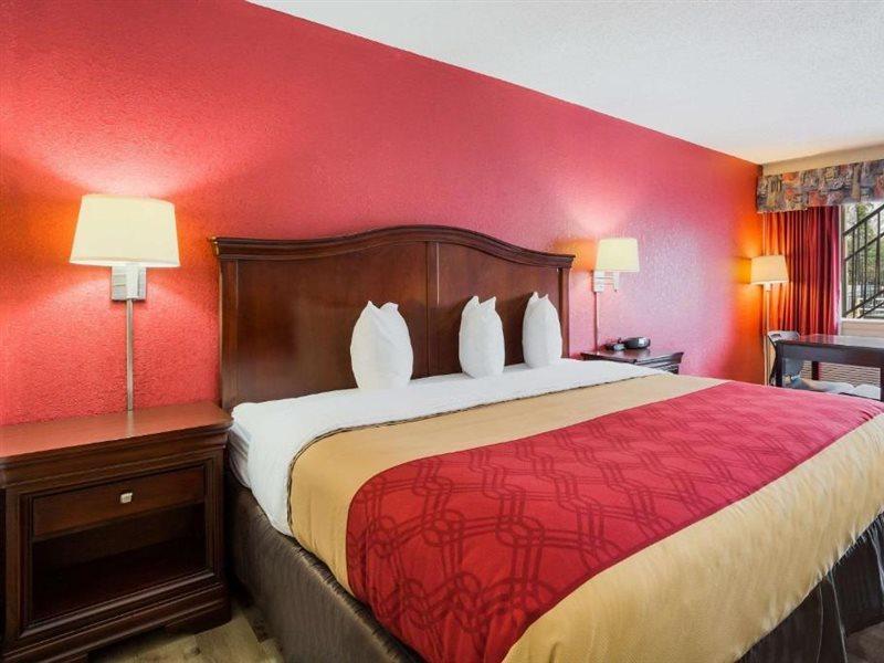 Econo Lodge Historic Area Williamsburg Esterno foto